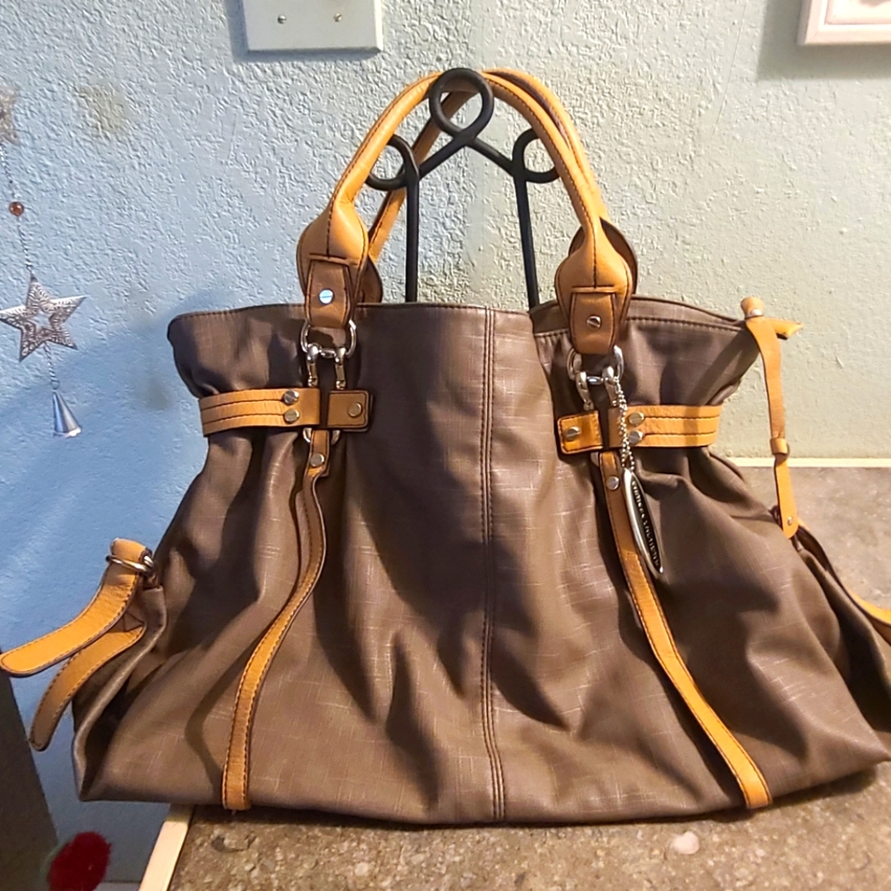 Chinese Laundry tote